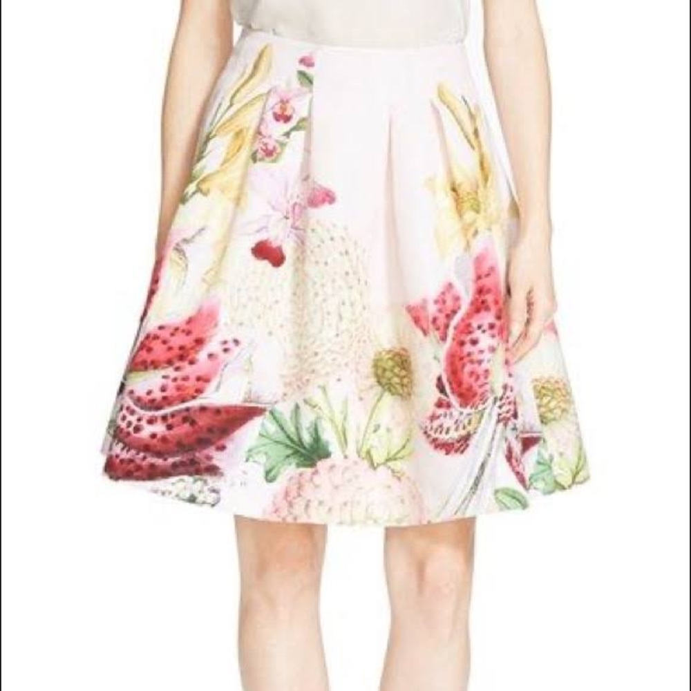 Ted Baker Floral Skirt NWT. Ted Baker size 3 = US size 8